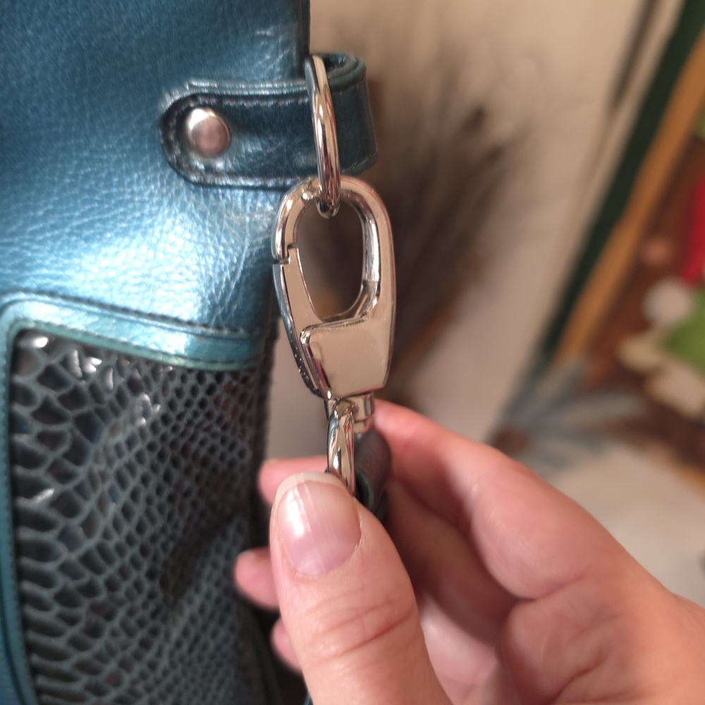 Kate Landry Cross Body Tote Hobo Bag Strap and Hand Straps - Picture 5 of 13